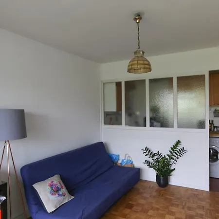 Beautiful Bright Apt With Balcony In The 20Th